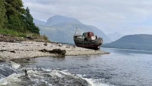 Shallowest Wrecks That Can Be Seen From the Surface or Google Maps Image