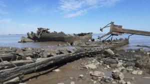 Shallowest Wrecks That Can Be Seen From the Surface or Google Maps Image
